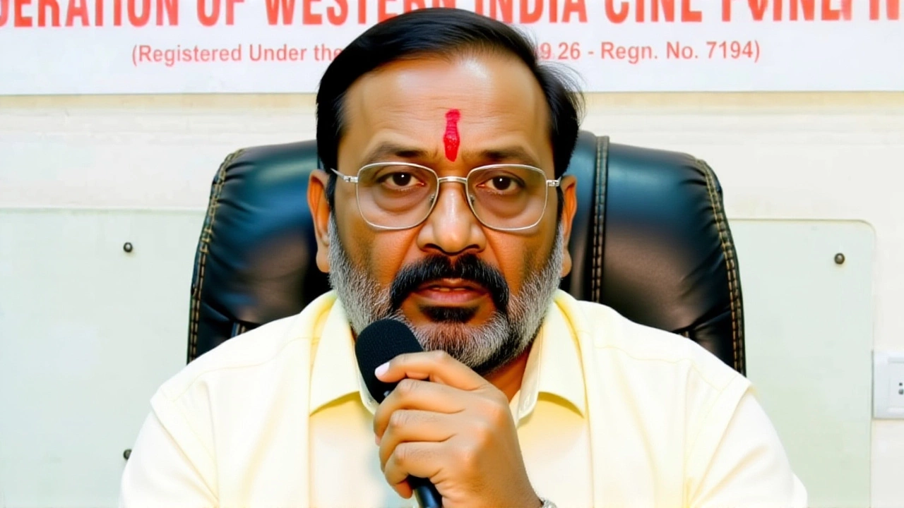 उद्योग में सख्ती का रुख